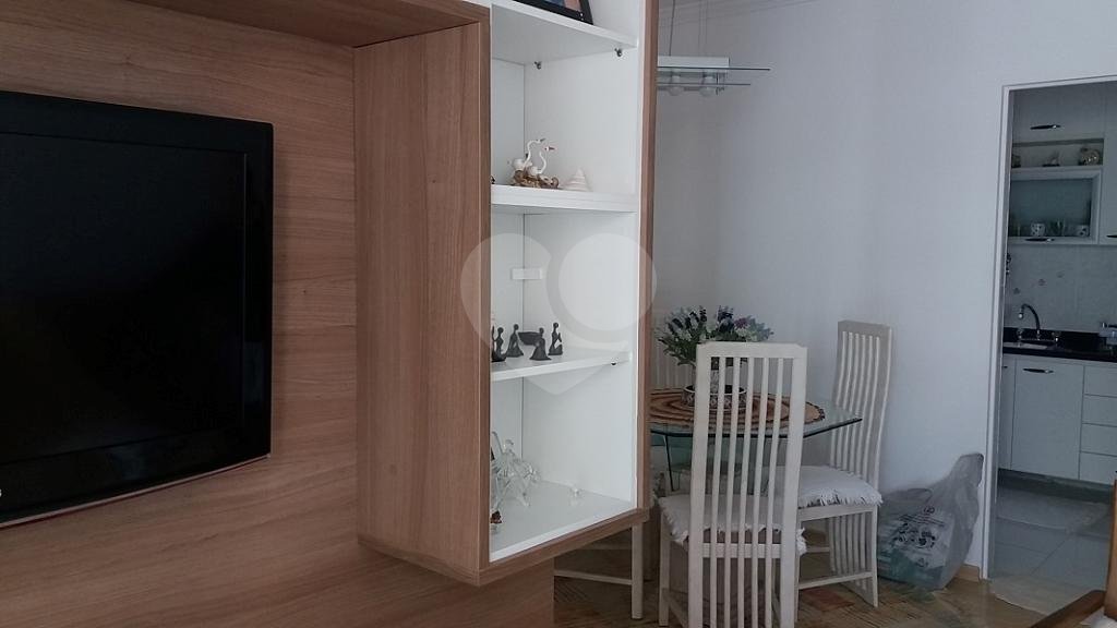 Apartamento à venda com 2 quartos, 69m² - Foto 2