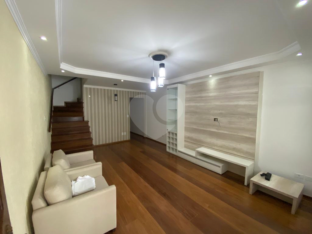 SOBRADO em JARDIM FRANCA