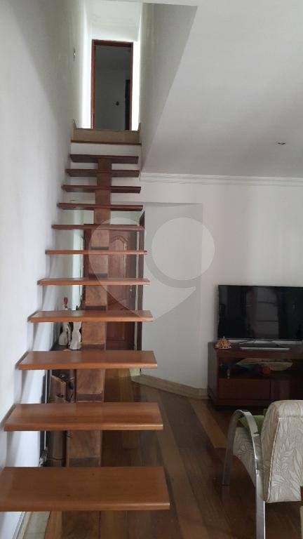 Cobertura duplex na região da Casa Verde com 2 dormitórios sendo 1 suíte, sala com sacada