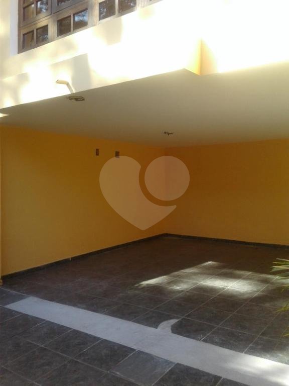 Sobrado à venda com 3 quartos, 200m² - Foto 10