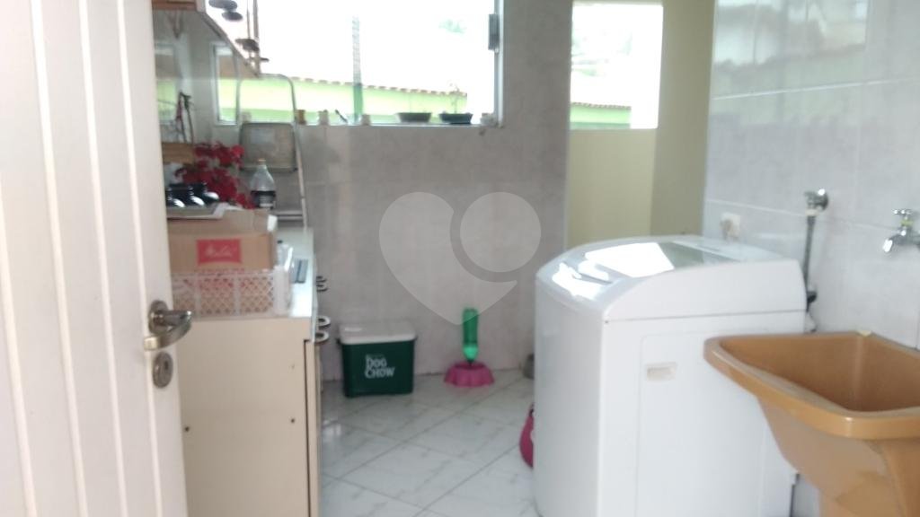 Sobrado alto padrão Jardim França com 5 suites, piscina, salão de festas com lareira e sauna!