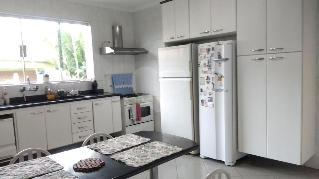Sobrado alto padrão Jardim França com 5 suites, piscina, salão de festas com lareira e sauna!
