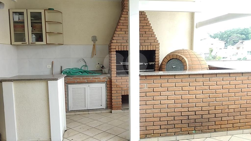 Sobrado alto padrão Jardim França com 5 suites, piscina, salão de festas com lareira e sauna!