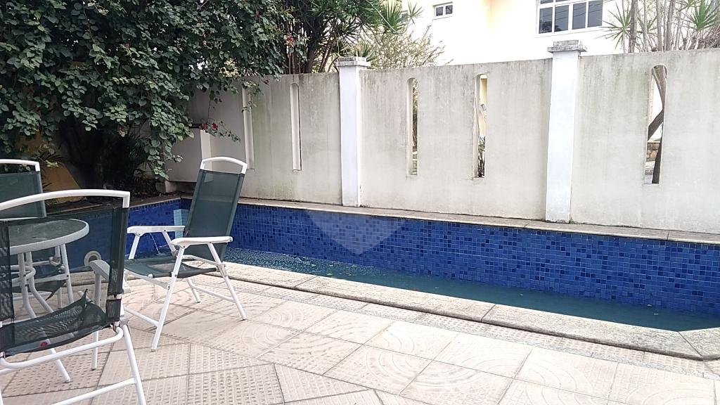 Sobrado alto padrão Jardim França com 5 suites, piscina, salão de festas com lareira e sauna!