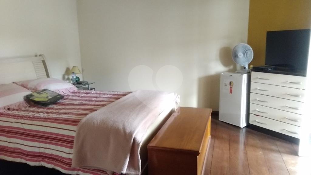 Sobrado alto padrão Jardim França com 5 suites, piscina, salão de festas com lareira e sauna!