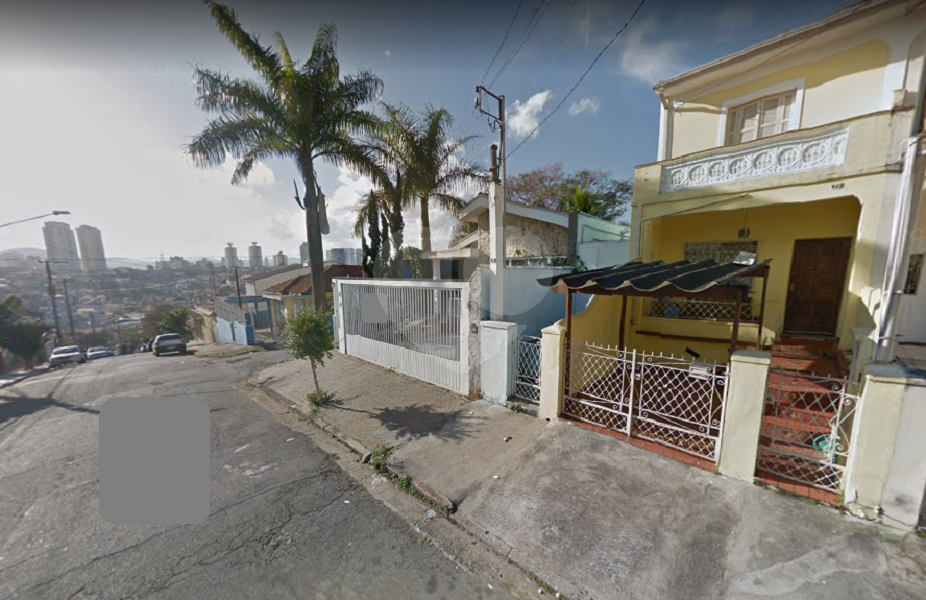 Sobrado no bairro da Santa Teresinha em região nobre da Zona Norte, terreno de 222 metros quadrados