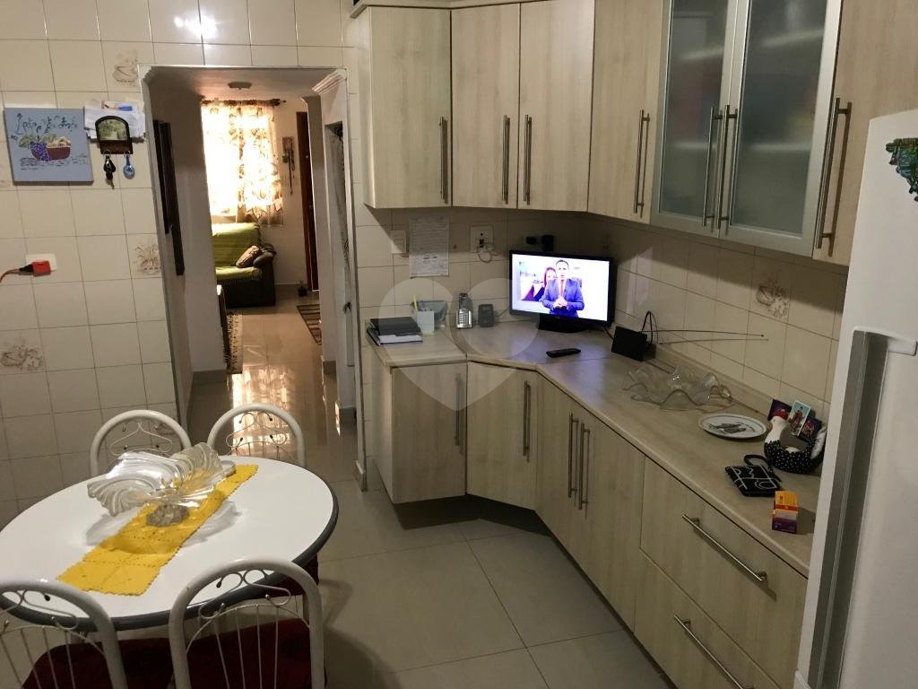 Sobrado à venda com 4 quartos, 130m² - Foto 1