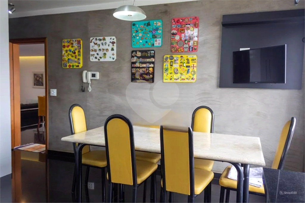CASA LINDA – City América – 650 m2 - 5 Quartos – 3 suítes – 6 vagas de garagem.