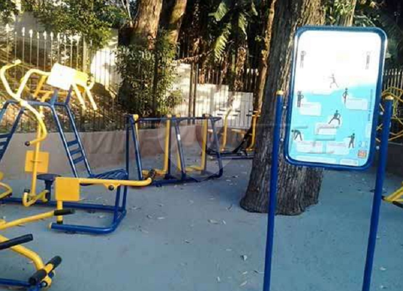 Apartamento no Jardim Peri todo reformado com 2 dormitórios