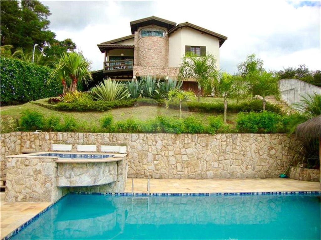 Chácara à venda com 5 quartos, 640m² - Foto 1