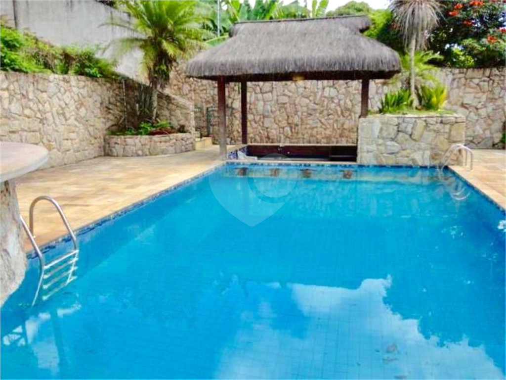 Chácara à venda com 5 quartos, 640m² - Foto 2