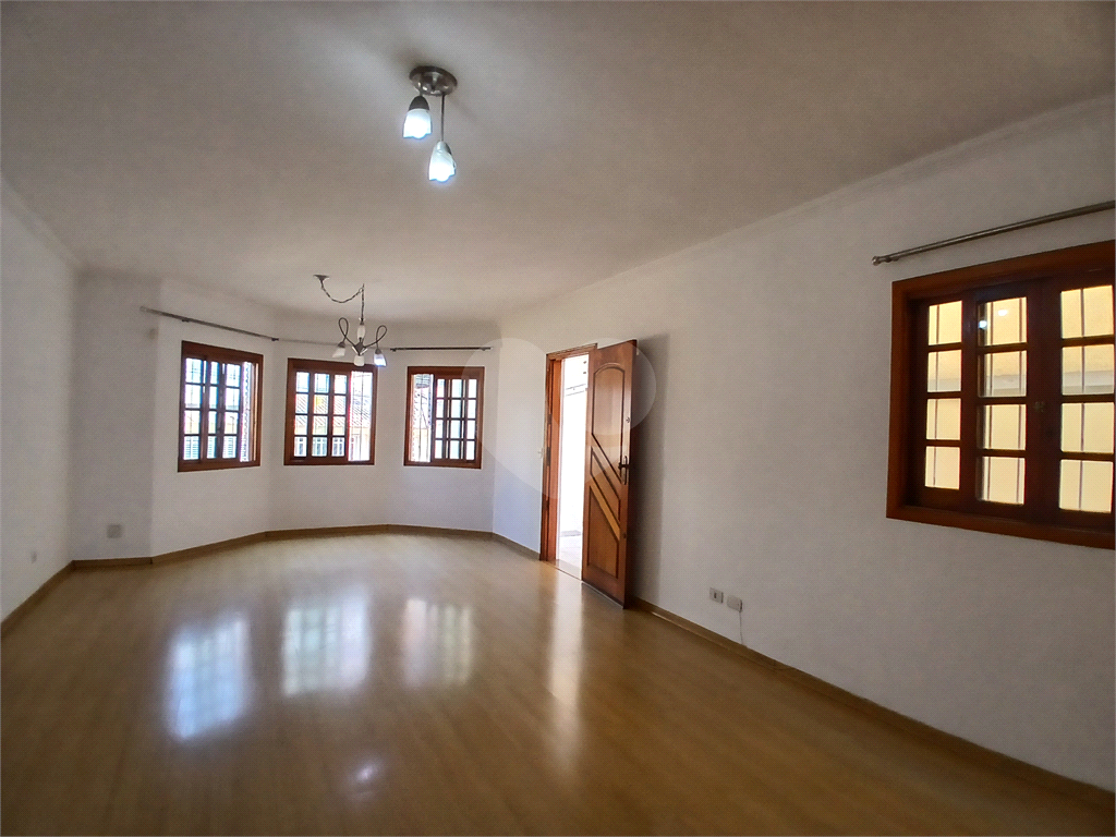 Sobrado, 3 quartos, 198 m² - Foto 1