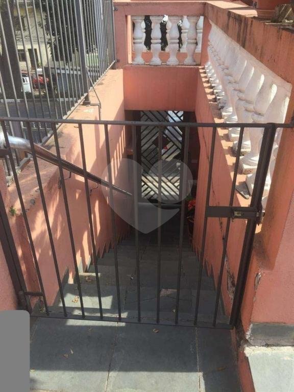Casa térrea no bairro de Vila Nova Cachoeirinha com 3 dormitórios.