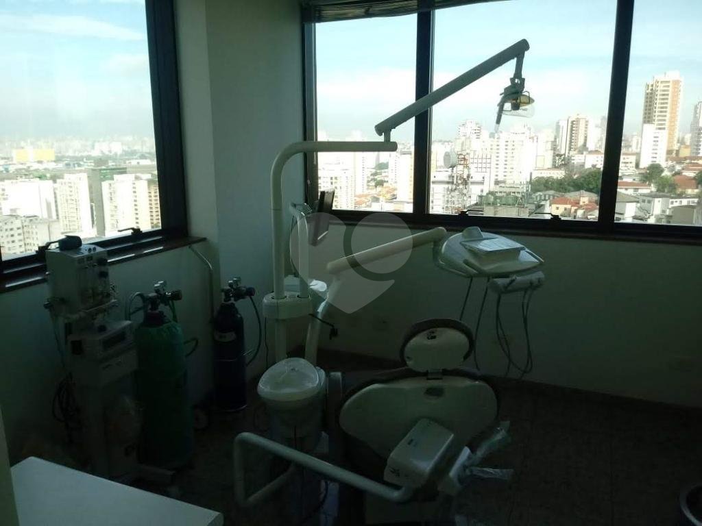 Sala comercial em edifício recém construído, a 2 quadras do metrô Santana