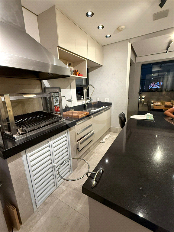 Cobertura alto padrão  com 297 Metros de Área Útil!!! Vista livre e maravilhosa da Região!!!