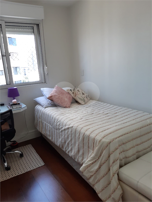 Apartamento à venda com 3 quartos, 130m² - Foto 32