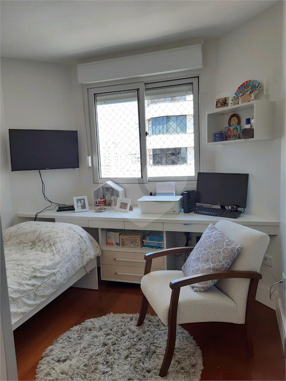 Apartamento à venda com 3 quartos, 130m² - Foto 30