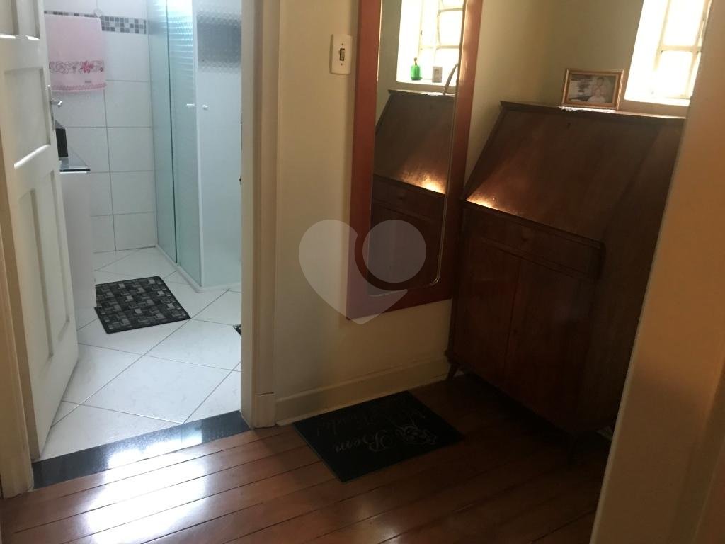Sobrado na Região de Santa Terezinha com dois dormitórios.