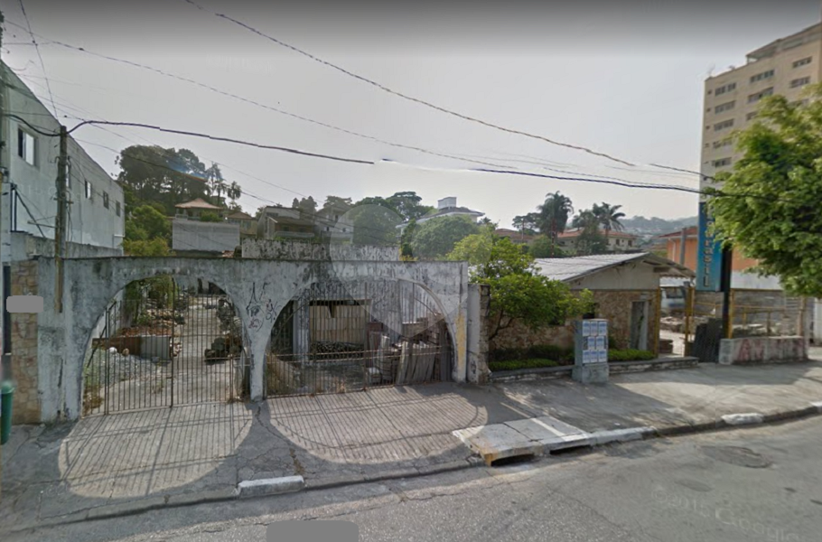 Terreno no Tucuruvi área nobre da Zona Norte. Terreno plano. 10 metros de frente e 48 metros comp.