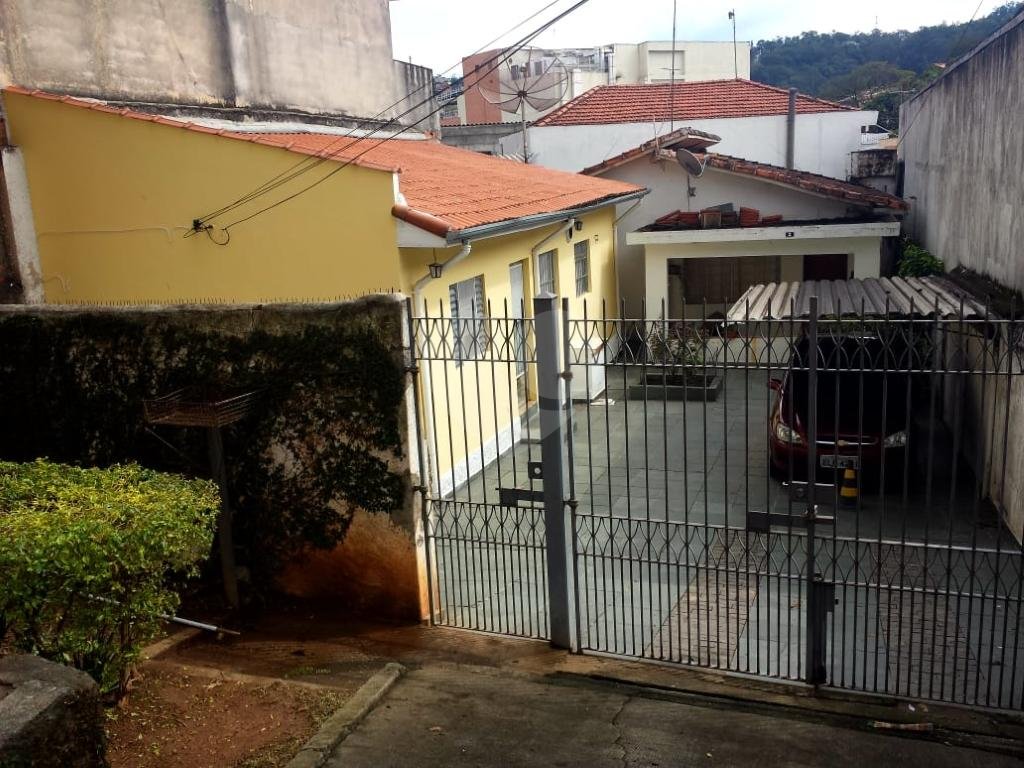 Excelente terreno com duas moradias térreas, - Região do Tremembé
