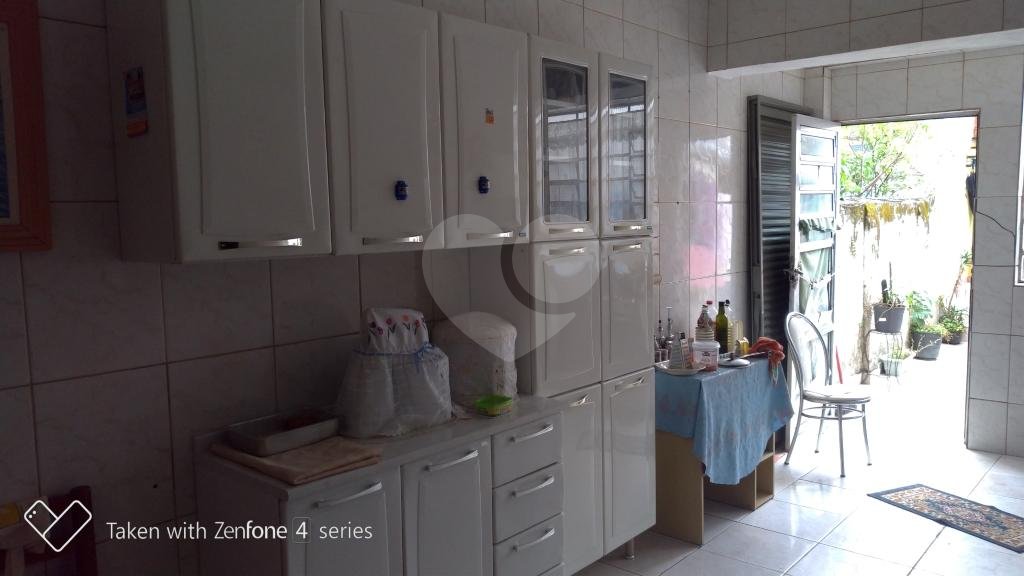 Sobrado à venda com 3 quartos, 180m² - Foto 11