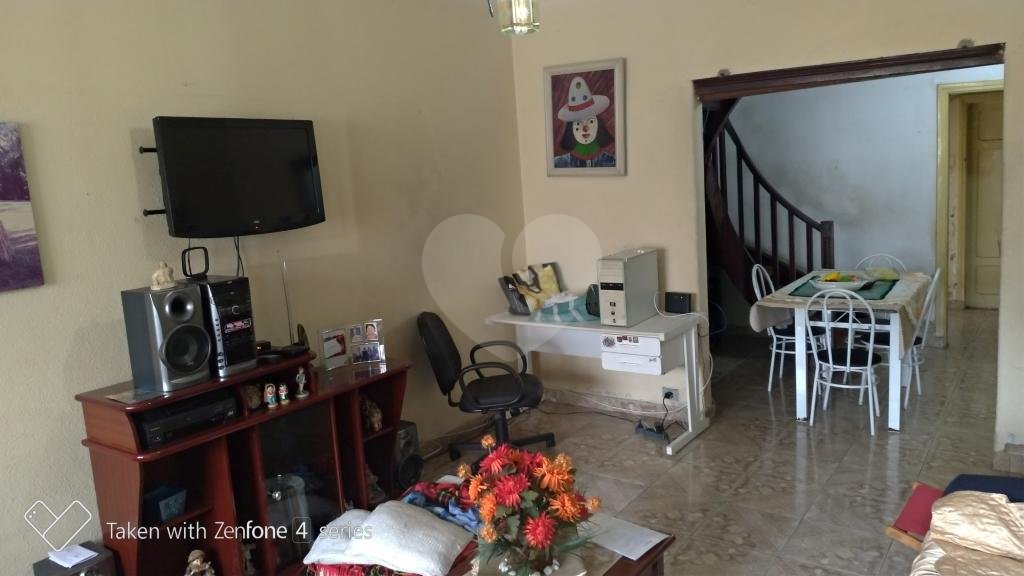 Sobrado à venda com 3 quartos, 180m² - Foto 1