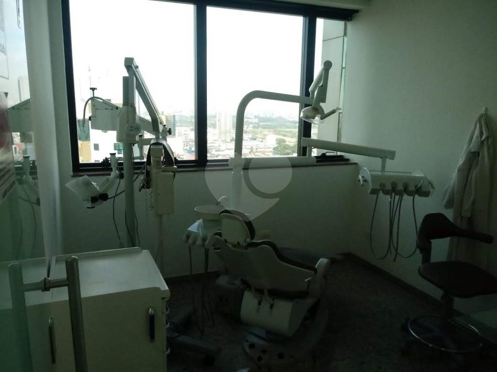 Sala comercial a 2 quadras do metrô Santana