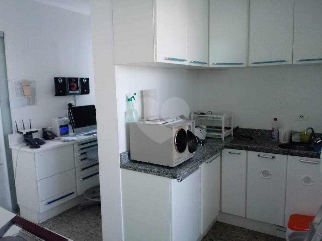 Sala comercial a 2 quadras do metrô Santana