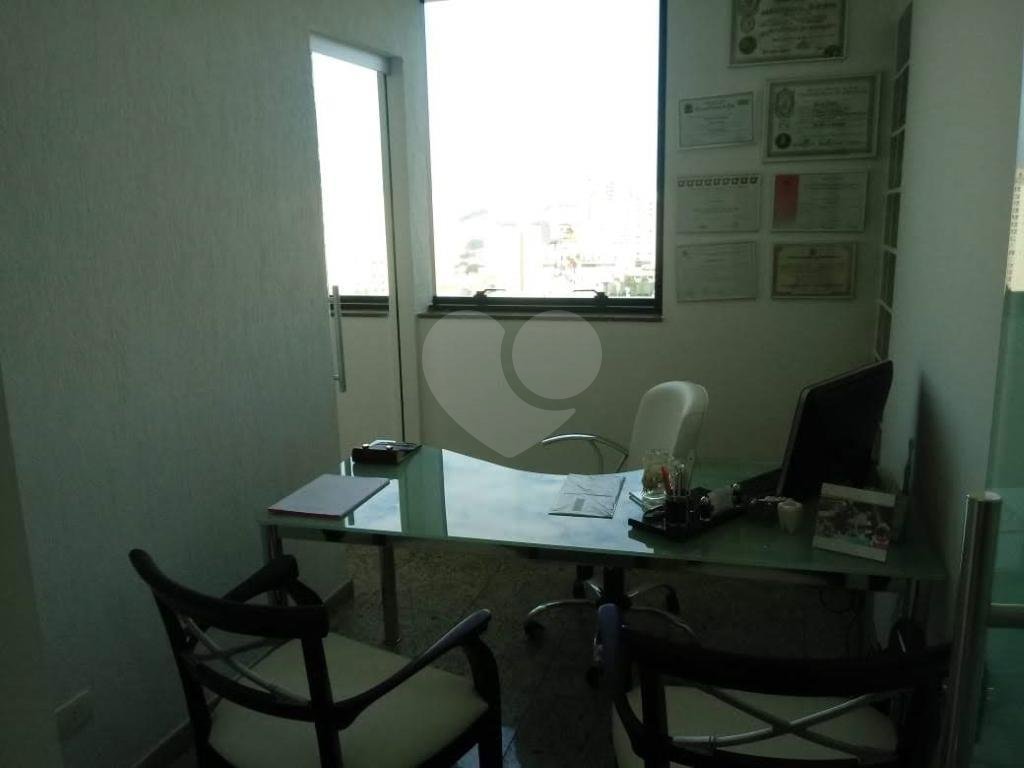 Ótima sala comercial em edifício recém construído a 2 quadras do metrô Santana. Vista Panorâmica!