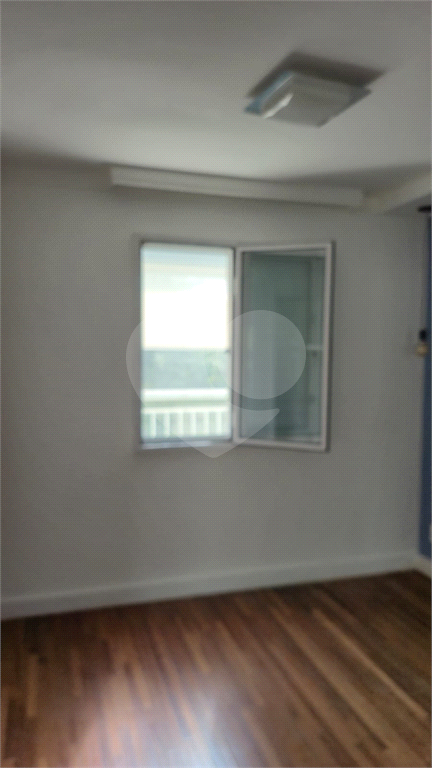APARTAMENTO em BOM RETIRO