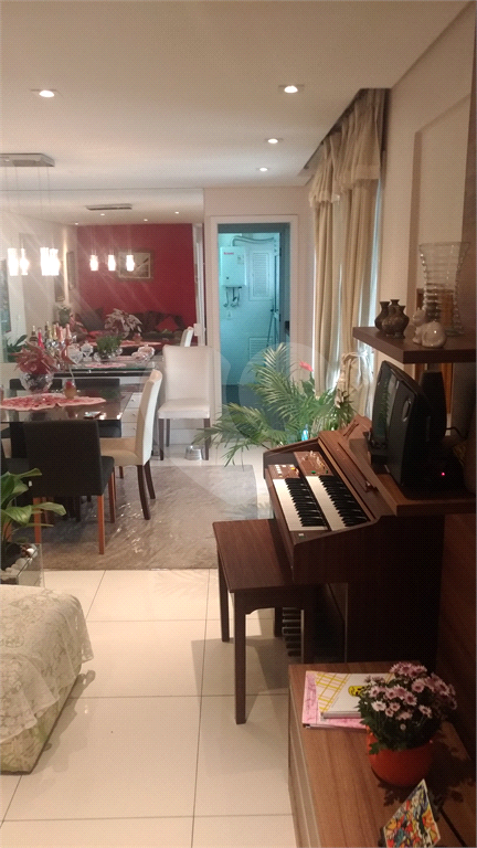 APARTAMENTO em BOM RETIRO
