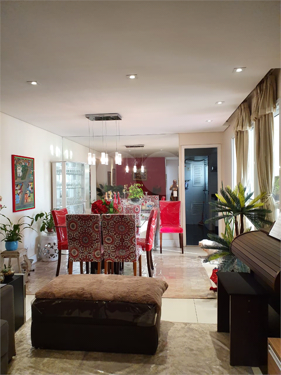 APARTAMENTO em BOM RETIRO