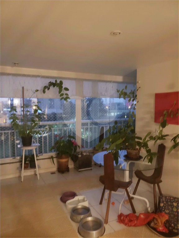 APARTAMENTO em BOM RETIRO