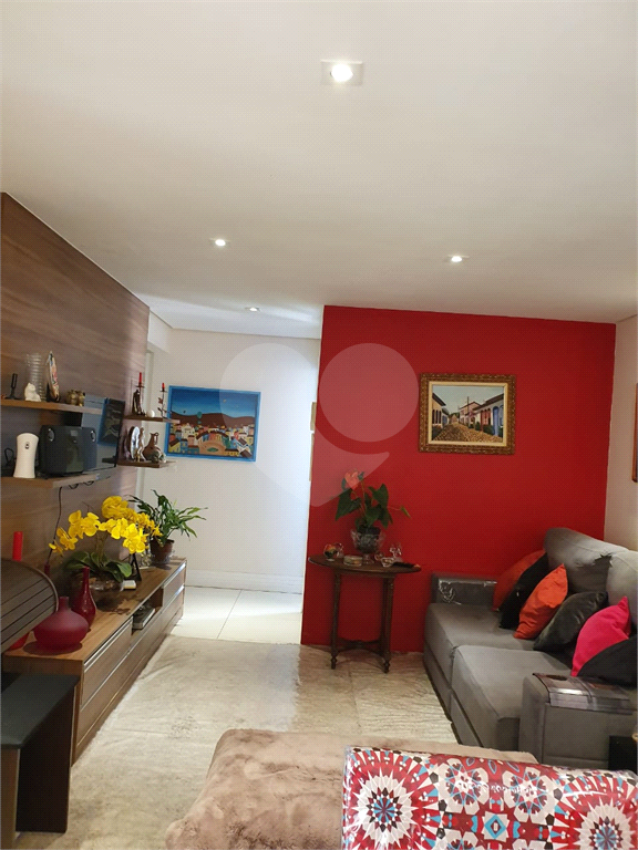 APARTAMENTO em BOM RETIRO