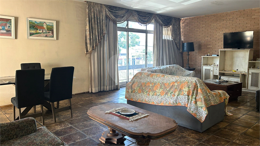 Casa Comercial - Lapa