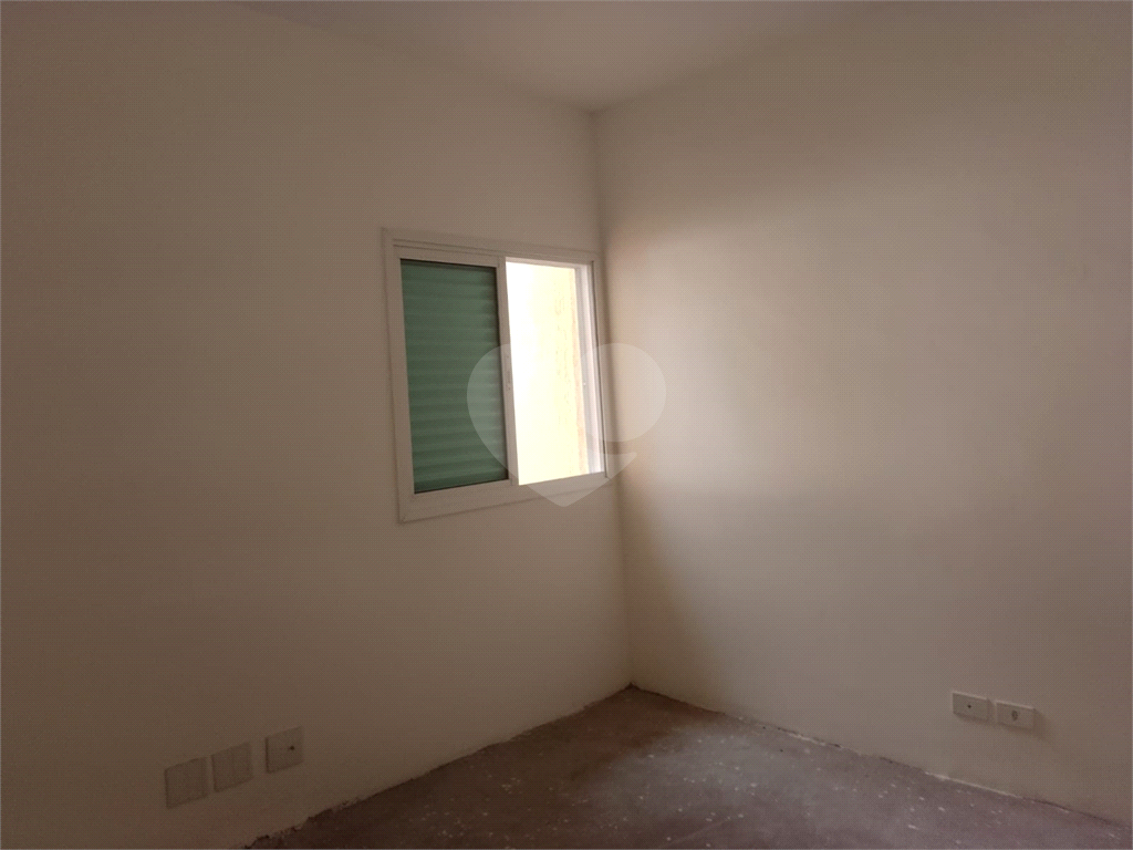 Sobrado novo para venda no Limão. 3 quartos (1suíte), quintal, 4 vagas. 