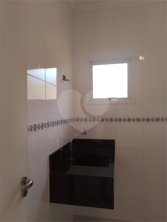 Sobrado novo para venda no Limão. 3 quartos (1suíte), quintal, 4 vagas. 