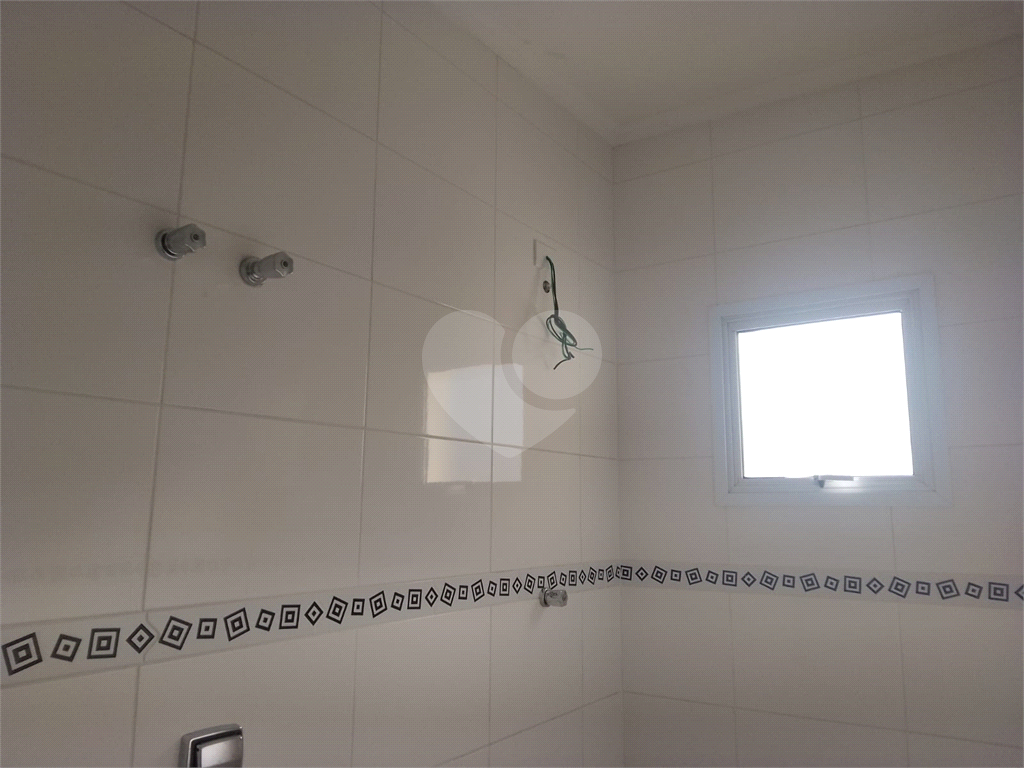 Sobrado novo para venda no Limão. 3 quartos (1suíte), quintal, 4 vagas. 