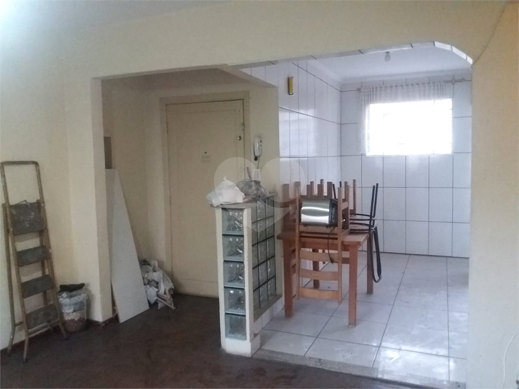 APARTAMENTO em TREMEMBÉ
