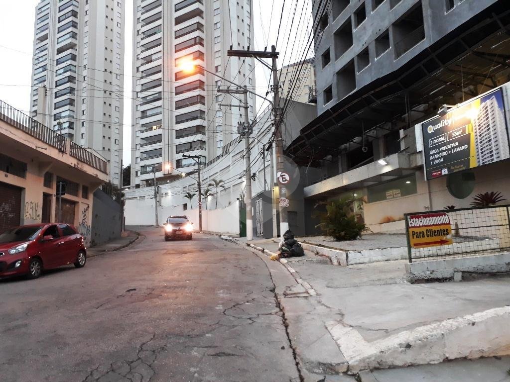 terreno no bairro de Santa Terezinha com 350 m²
