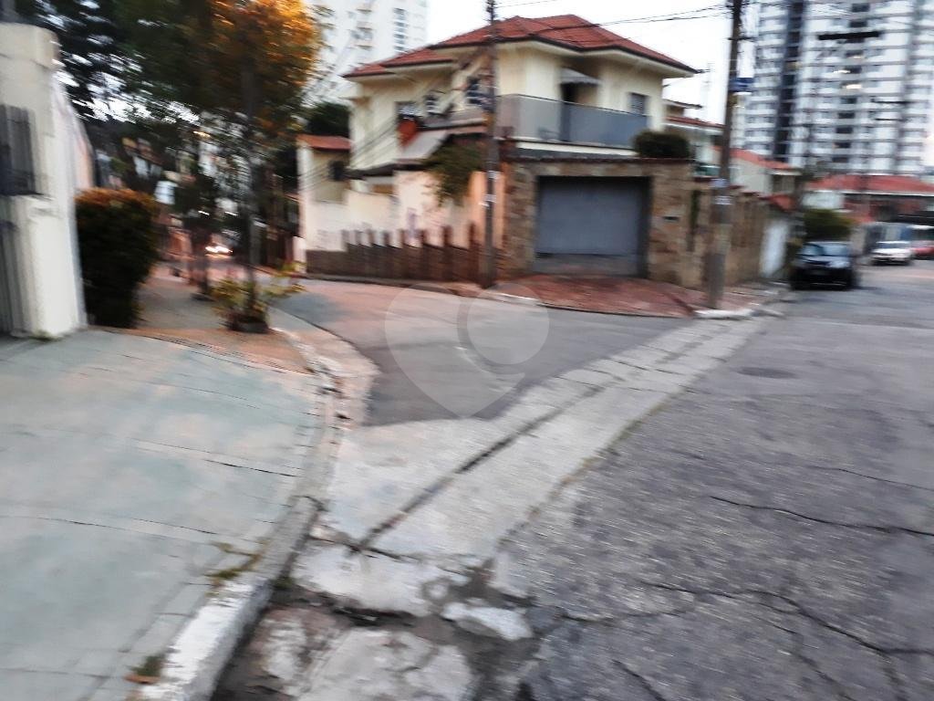 Terreno no bairro de Santa Terezinha com 350 m²
