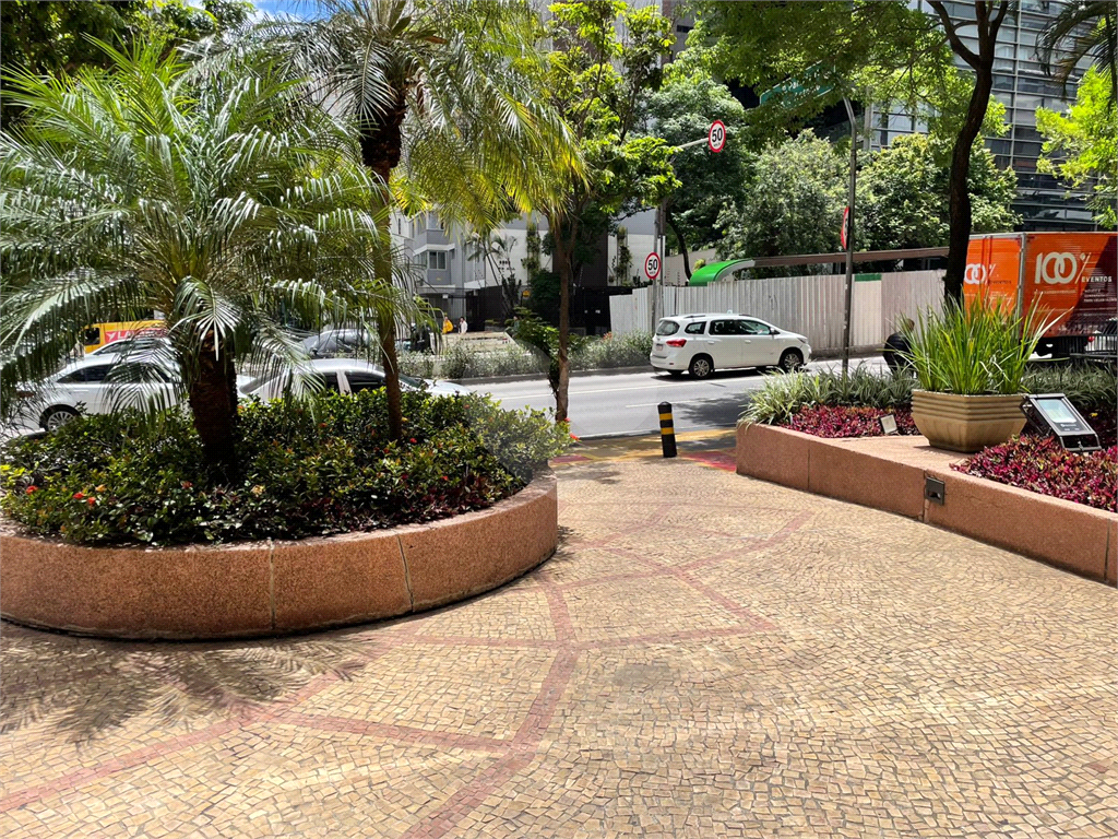 Conjunto comercial mobiliado !!