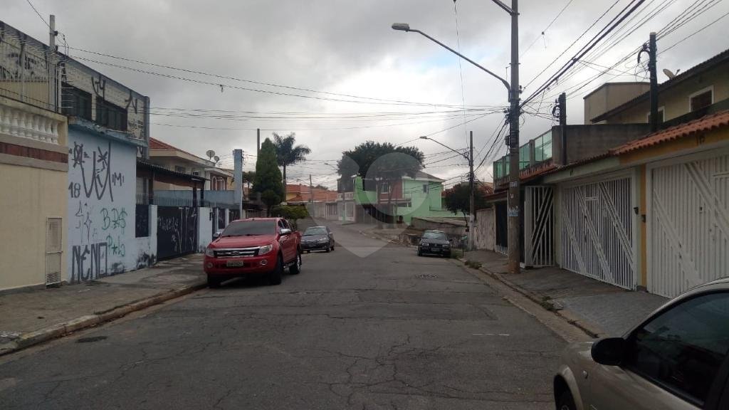 Lindo sobrado. Região do Lauzane, a 500 metros do Shop Santana Parque, 3 dormitórios , 1 suite. 