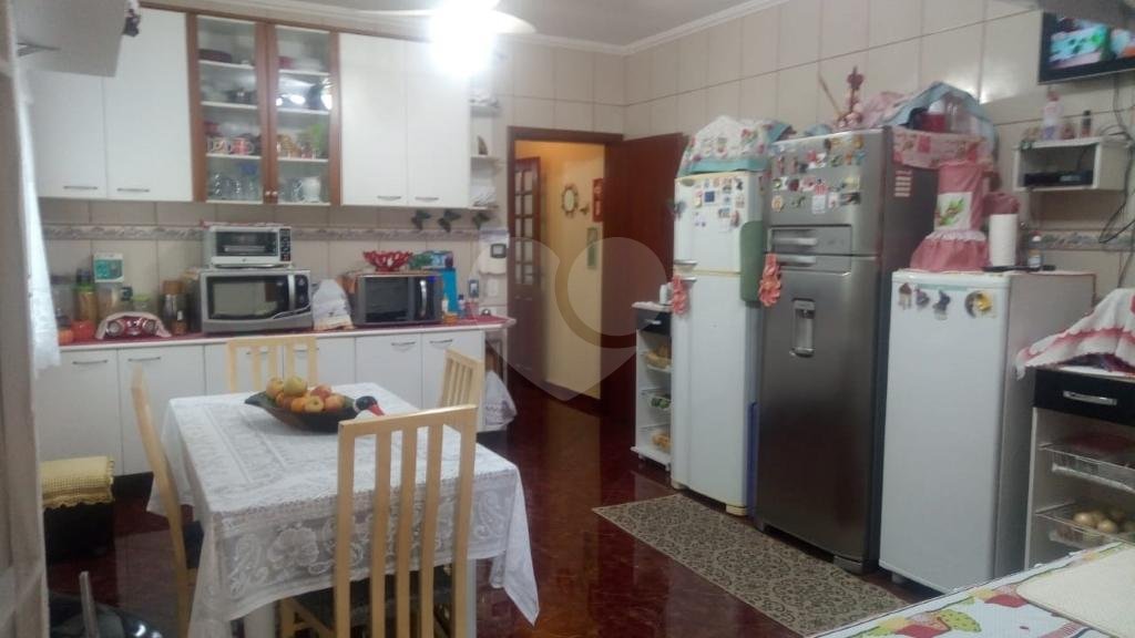 Lindo sobrado. Região do Lauzane, a 500 metros do Shop Santana Parque, 3 dormitórios , 1 suite. 