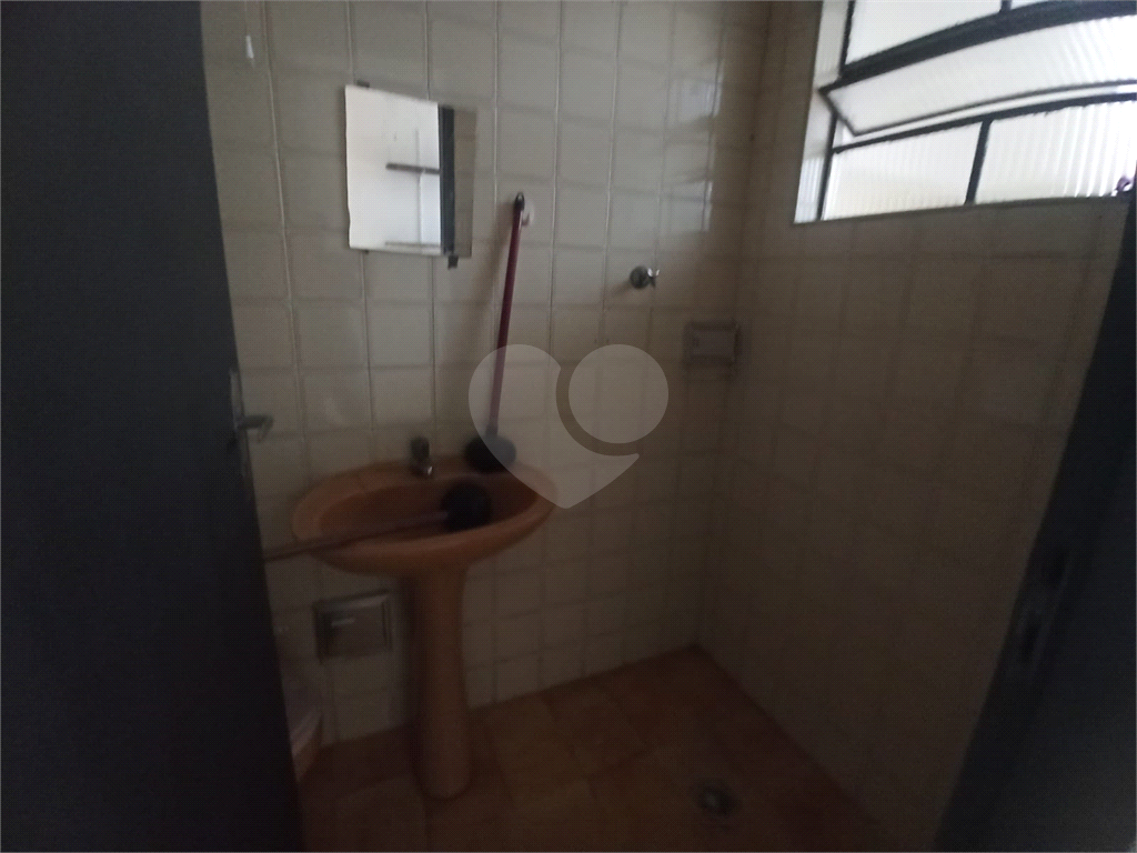 Sobrado, disponível para locação, com 2 dorms, 1 vaga, edícula - Santa Teresinha