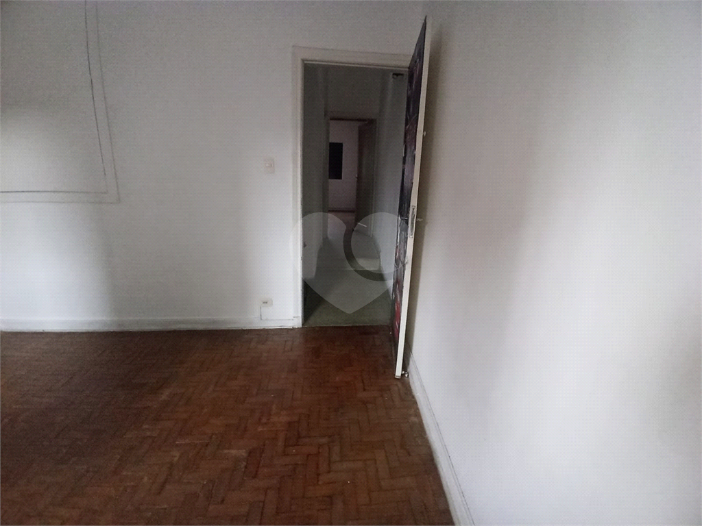 Sobrado, disponível para locação, com 2 dorms, 1 vaga, edícula - Santa Teresinha