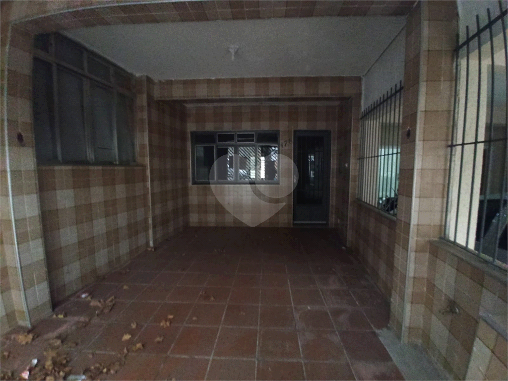 Sobrado, disponível para locação, com 2 dorms, 1 vaga, edícula - Santa Teresinha