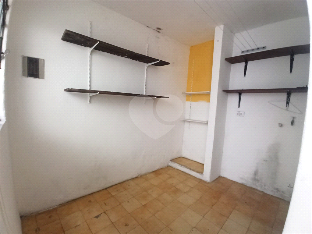 Sobrado, disponível para locação, com 2 dorms, 1 vaga, edícula - Santa Teresinha