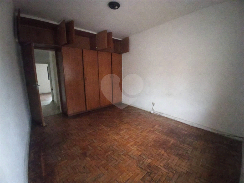 Sobrado, disponível para locação, com 2 dorms, 1 vaga, edícula - Santa Teresinha