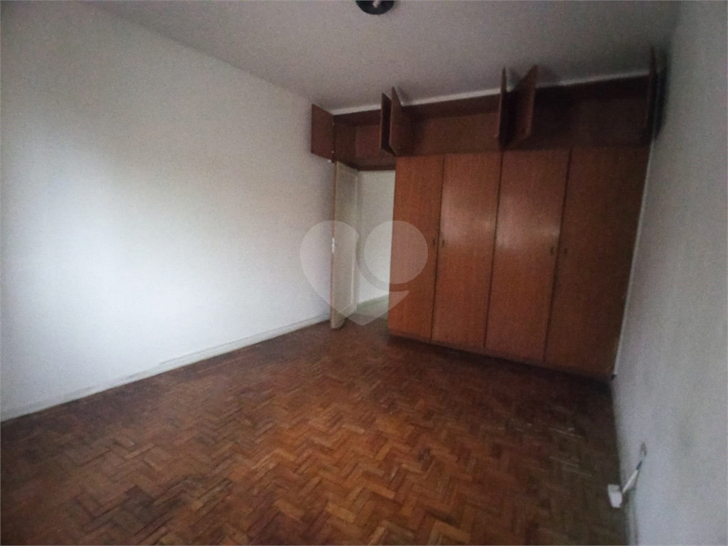 Sobrado, disponível para locação, com 2 dorms, 1 vaga, edícula - Santa Teresinha